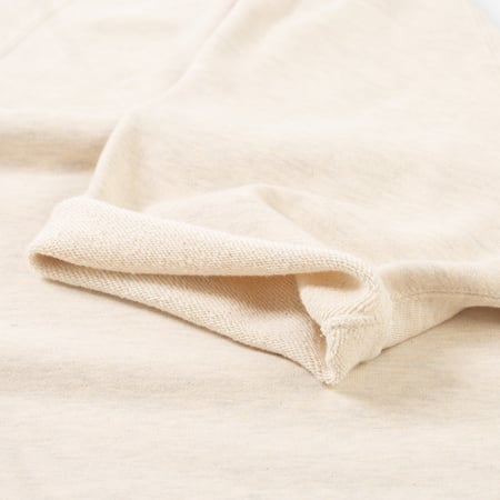 détail manche  flaneurs  BEAMS PLUS crewneck sweatshirt oatmeal (1)