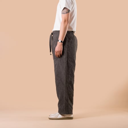 image flâneurs SEUVAS / Washi Relaxed Pants Dark Charcoal de profil