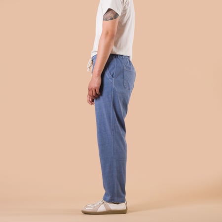 Image flâneurs jogging lége Good On Tee Pants porté P-Ajisai profil