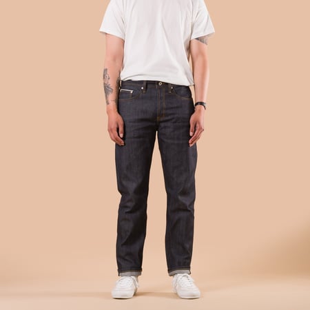 flâneurs NAKED & FAMOUS WeirdGuy Left Hand Twill Selvedge porté de face