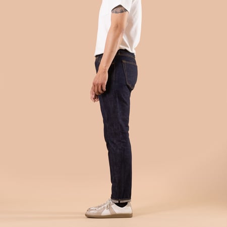 Image-Flâneurs_JAPAN BLUE JEANS / J201 Tapered Fit 14,8oz_de-profil
