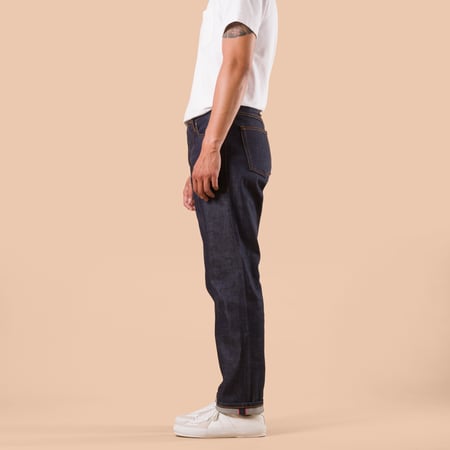flaneurs NAKED & FAMOUS Dirty Fade Selvedge TrueGuy porté de profil
