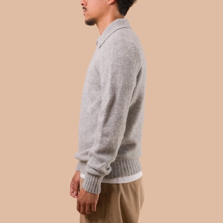 flaneurs pull HARLEY OF SCOTLAND Eton Supersoft Wool 3 Button Polo Neck Silver side