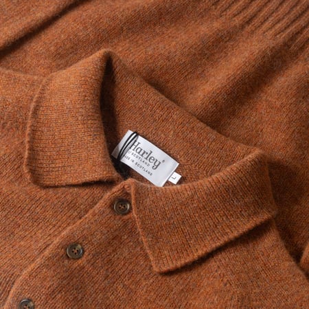 detail HARLEY OF SCOTLAND  Eton Supersoft Wool 3 Button Polo Neck Whisky (2)