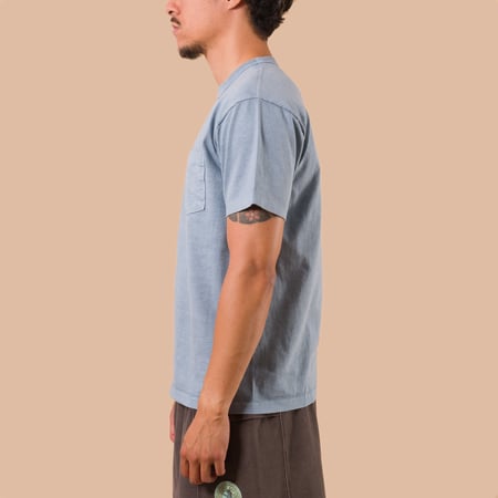 porté side flaneurs XX DEVELOPMENT SURE MFG 7,5oz Pocket SS Tee Indigo Zombies