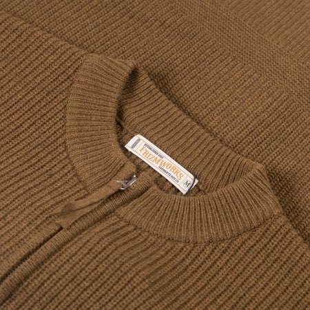 image flâneurs FRIZMWORKS / Wool Deck Zip Up Cardigan Cinnamon détail col