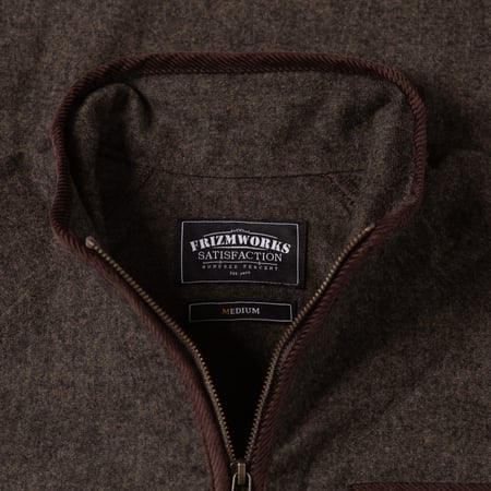 Image flâneurs FRIZMWORKS / Wool Half Pullover Forest Black détail col
