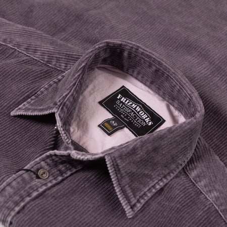 Image flâneurs FRIZMWORKS / Pigment 8W Corduroy Shirt Purple détail col