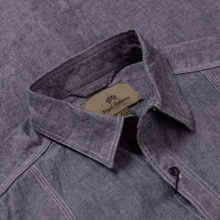Image Flâneurs NIGEL CABOURN / Medical Shirt Indigo détail col