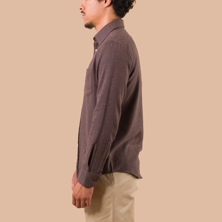 flaneurs Portuguese Flannel Suavis Shirt Brown worn side