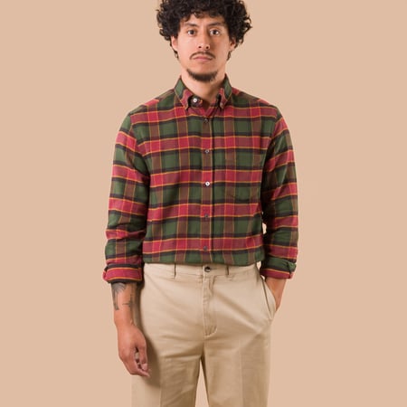 vignette flaneurs Portuguese Flannel Argila Shirt worn front inside