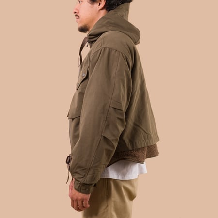 flaneurs Frizmworks Smock Hooded Parka Olive worn side