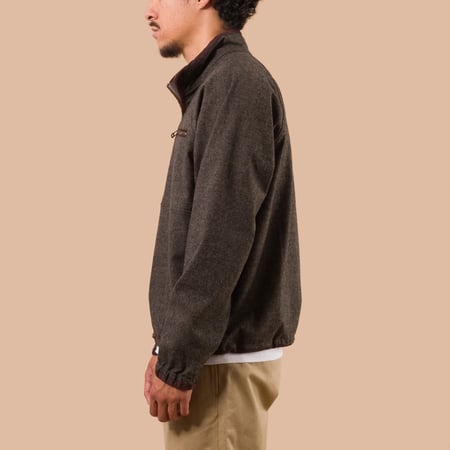 flaneurs Frizmworks Wool Half Pullover Forest Black worn side