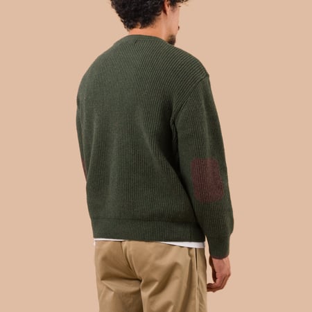 flaneurs Frizmworks Patch Round Pullover Knit Forest Green worn back