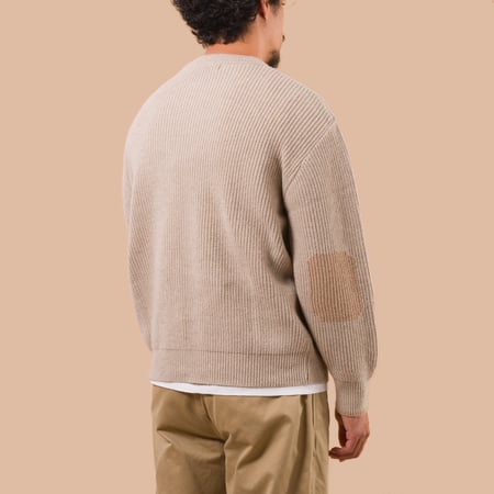 flaneurs Frizmworks Patch Round Pullover Knit Oatmeal worn back