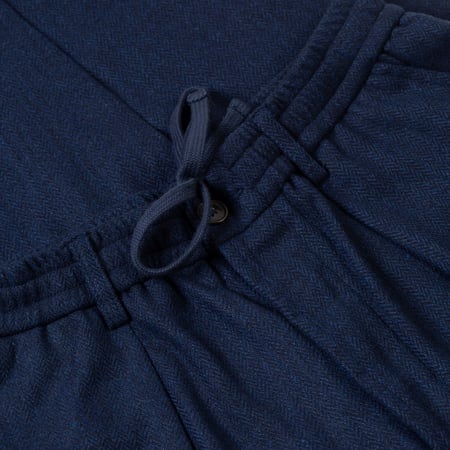 flaneurs details UNIVERSAL WORKS pantalon laine Wool Herringbone Pleated Track Pant Navy (2)
