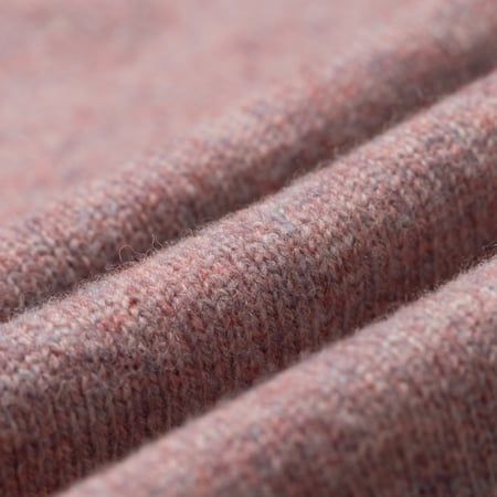 Image Flâneurs JAMIESON'S / Crewneck Saddle Shoulder Sweater Wild Violet détail matière