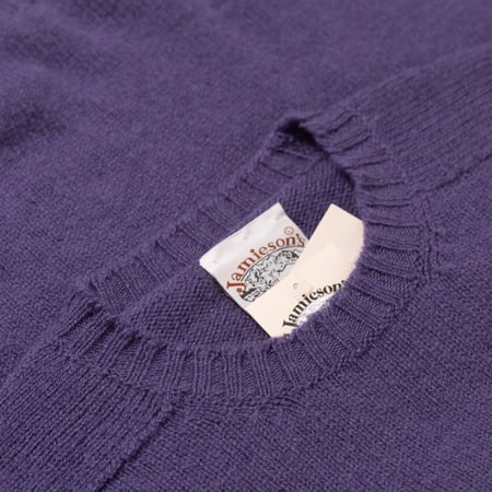 Image Flâneurs JAMIESON'S / Crewneck Saddle Shoulder Sweater Purple détail col