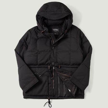 Vignettes-flâneurs-Frizmworks-Karakoram-Down-Parka-Dark-Black1