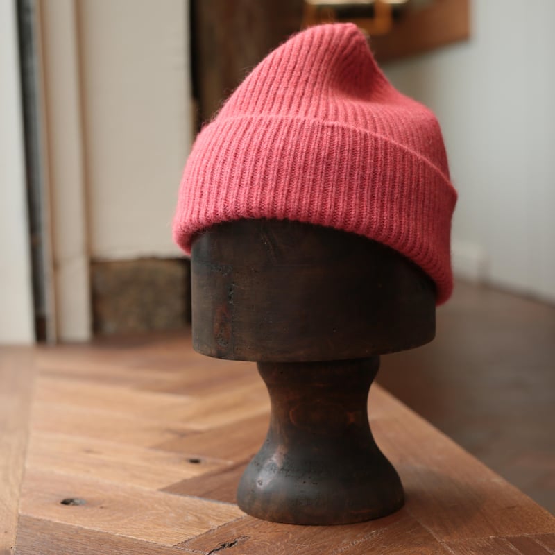 Barra Hat Lipstick