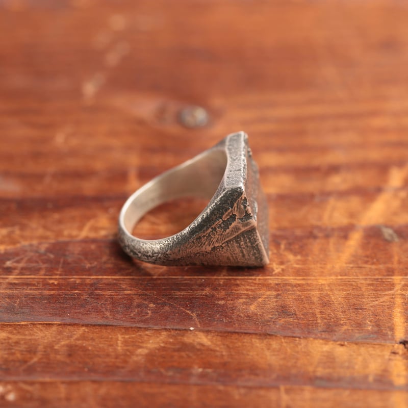 NORTHERN WORKSHOP / Square Signet Ring
