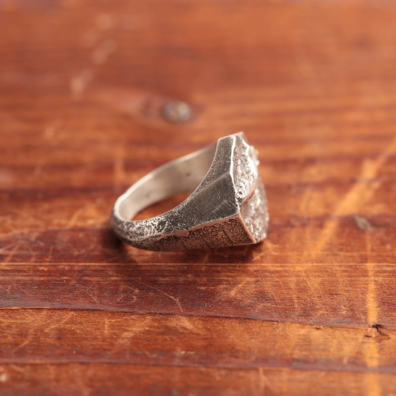 NORTHERN WORKSHOP / Octagonal Signet Ring