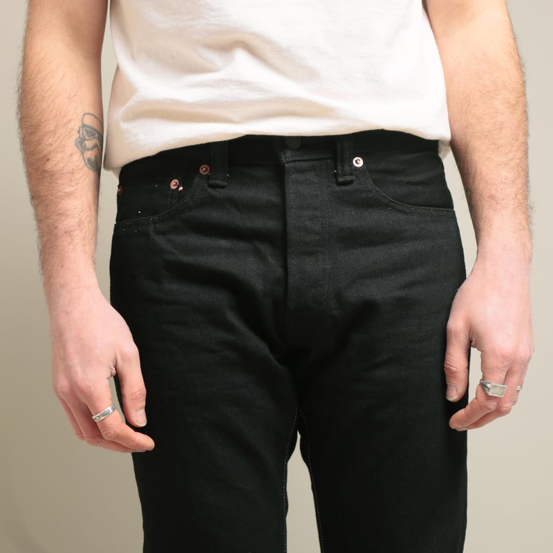 0405-B High Tapered 15,7oz Black Selvedge Denim