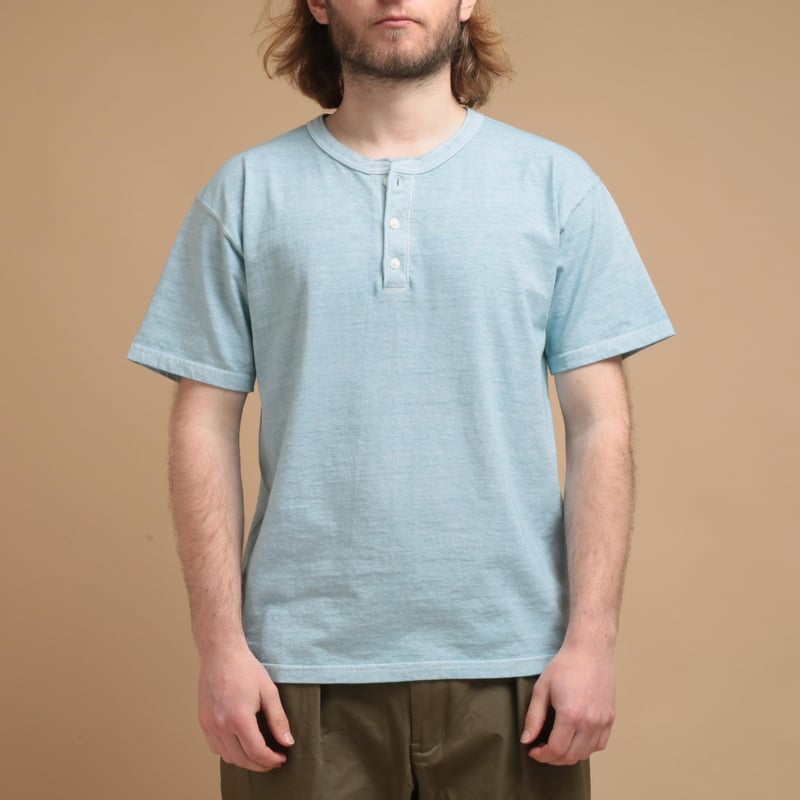 Short Sleeve Henley Tee in Soda Pink