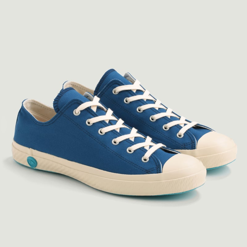 Low Indigo Sneakers
