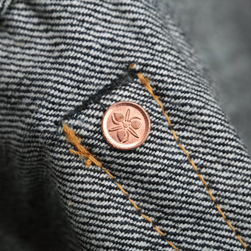 Image_Flâneurs_MOMOTARO / 0605-13 Natural Tapered 13oz Zimbabwe Cotton_detail-rivet