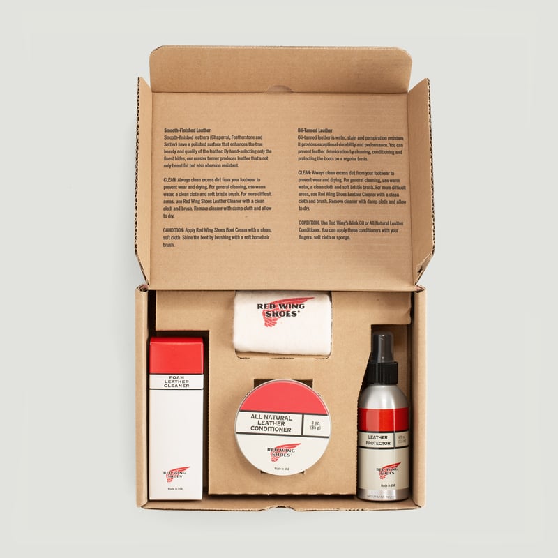 Oil-Tanned Leather Care Kit