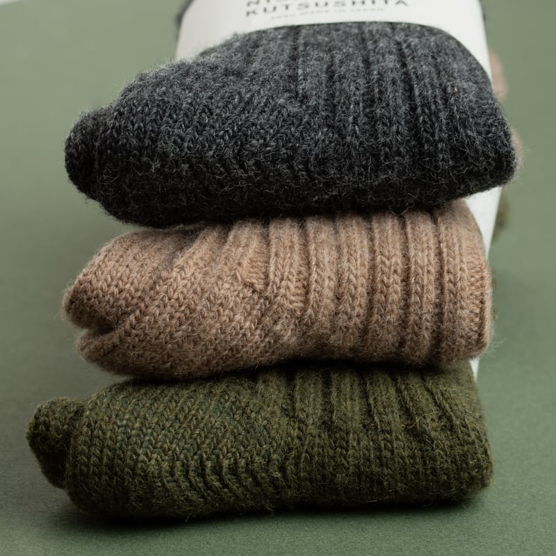 Wool Ribbed Socks in Charcoal