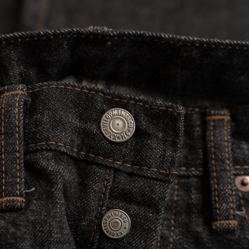 "NO COMPLY" Modified Tapered 13,5oz Black Selvedge Denim