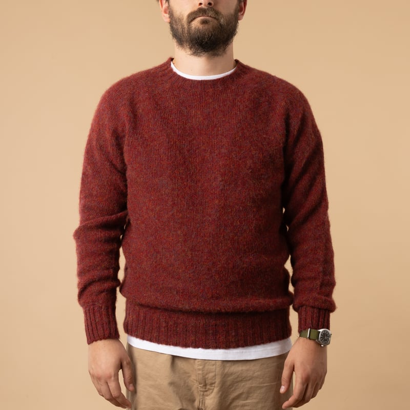 HARLEY OF SCOTLAND X FLANEURS / Shaggy Crew Neck Red Agate