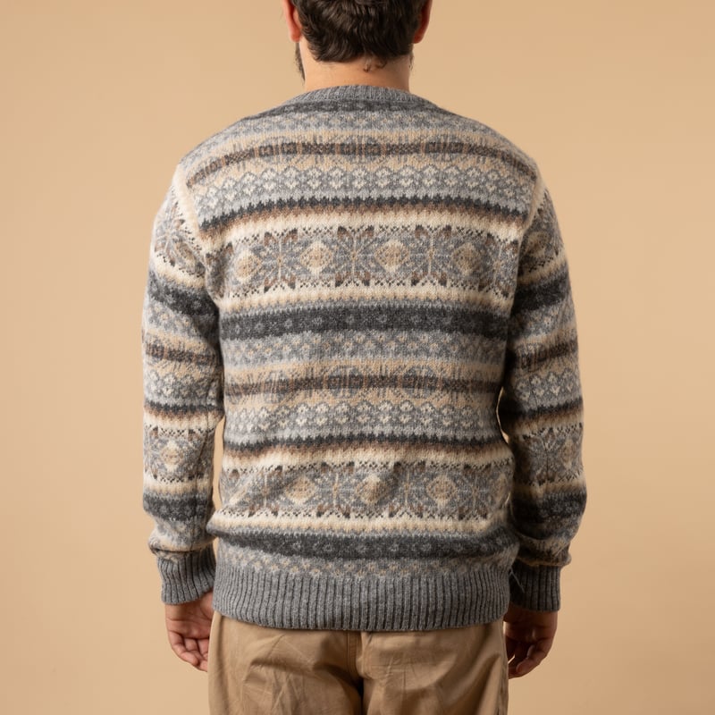 pull Fair Isle HARLEY OF SCOTLAND couleur M Grey de dos