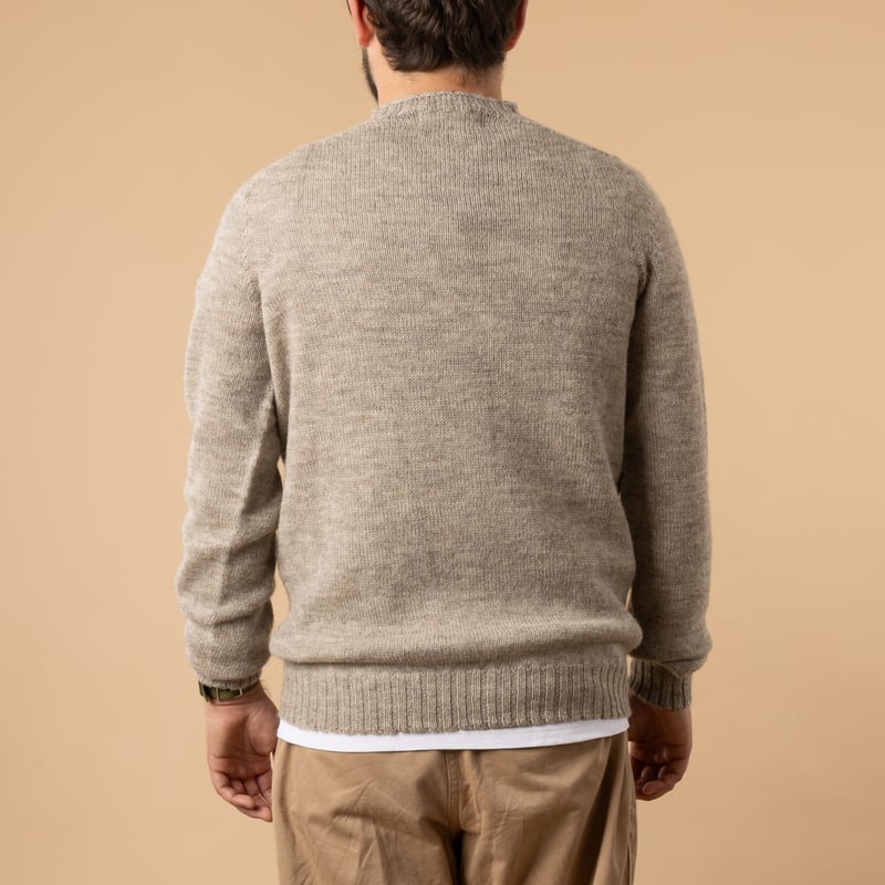 pull shetland voe HARLEY OF SCOTLAND couleur gris silver de dos