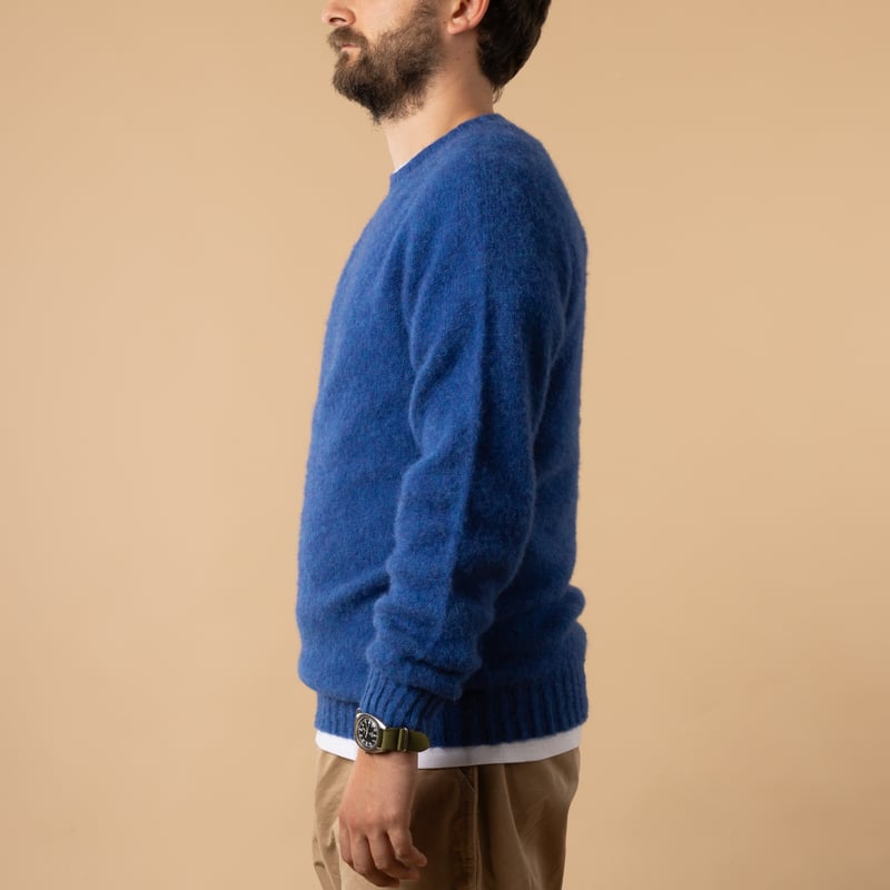 pull shaggy HARLEY OF SCOTLAND couleur bleu ocean force de côté