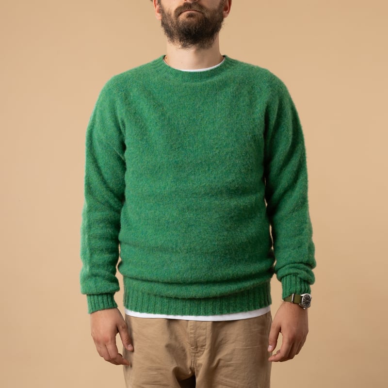 pull shaggy HARLEY OF SCOTLAND couleur vert pixie de face