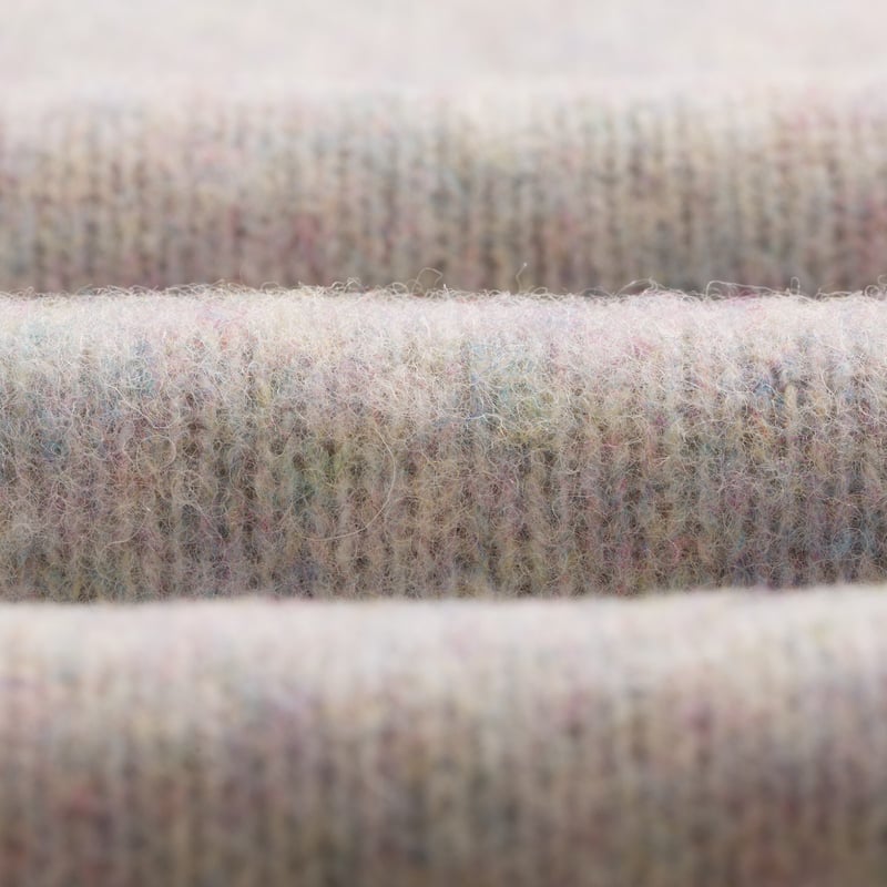 HARLEY OF SCOTLAND pull Shaggy Crew Neck Ugie Pearl flâneurs-closeup