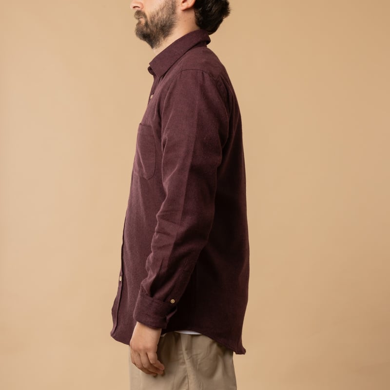 Portuguese Flannel Teca Shirt in Bordeaux color, side profile cotton shirt
