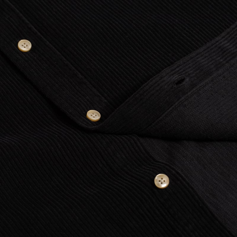 inside PORTUGUESE-FLANNEL-flâneurs-shirt-velvet-Lobo-black-1