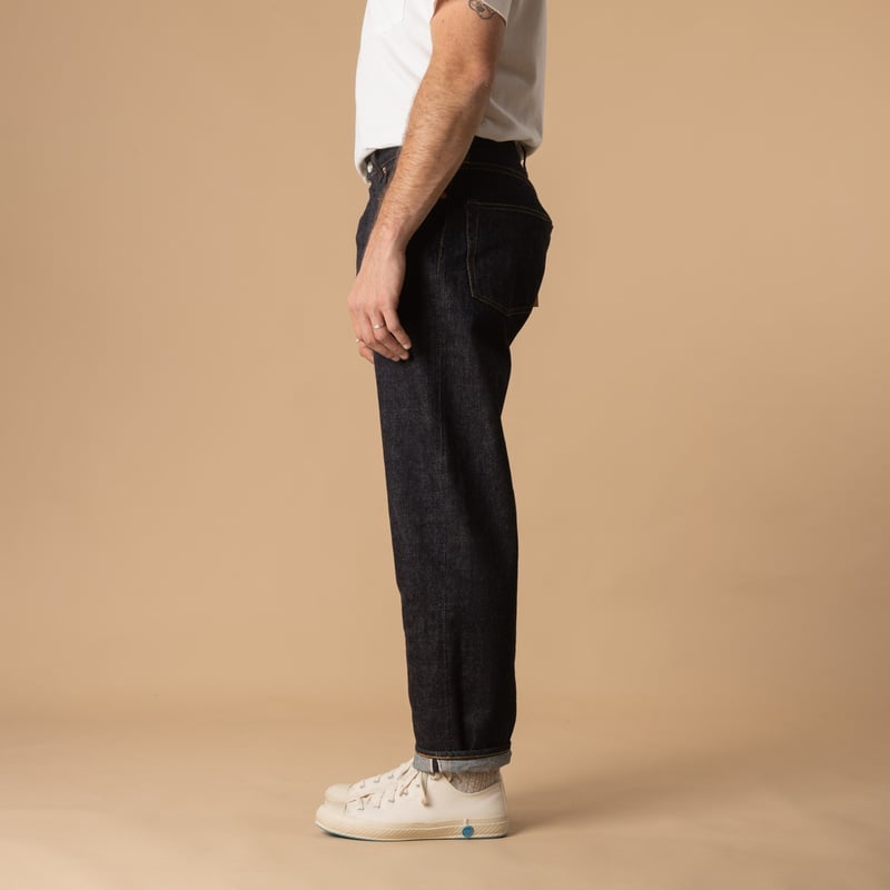 Jeans FOB Factory F153 5P Tapered Selvedge Denim Profile