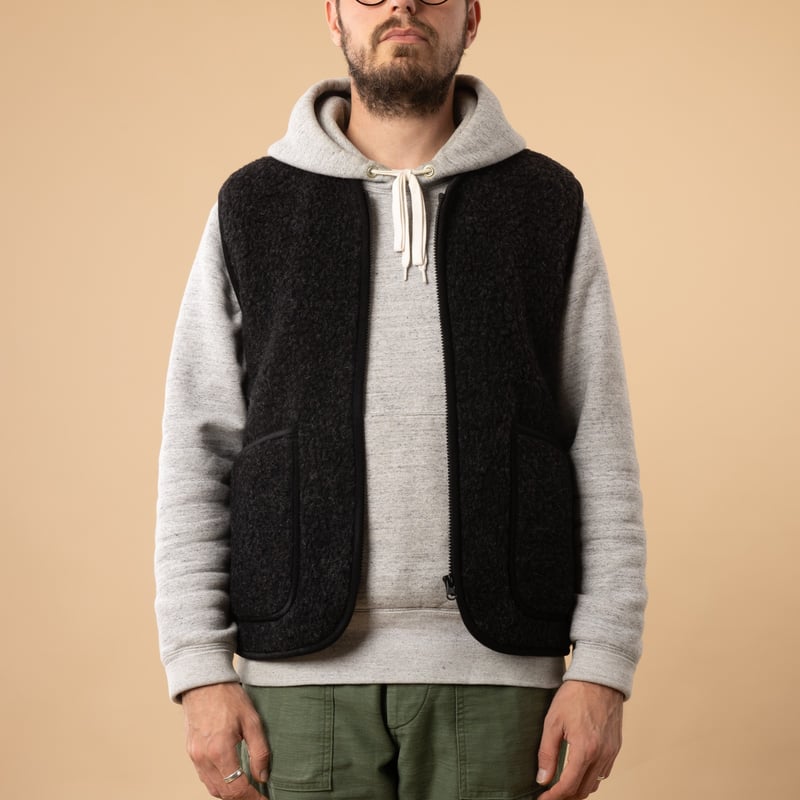 flâneurs-COLDBREAKER-sleeveless wool jacket-Pepitko Vest Black open front