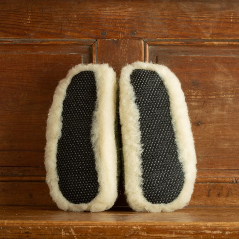 photo flâneurs-chaussons-COLDBREAKER-Siberian-Slippers-green back