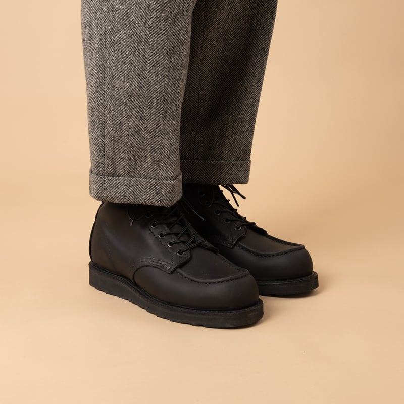 photos flâneurs RED WING SHOES Classic Moc Toe 8074 Black Harness-de face
