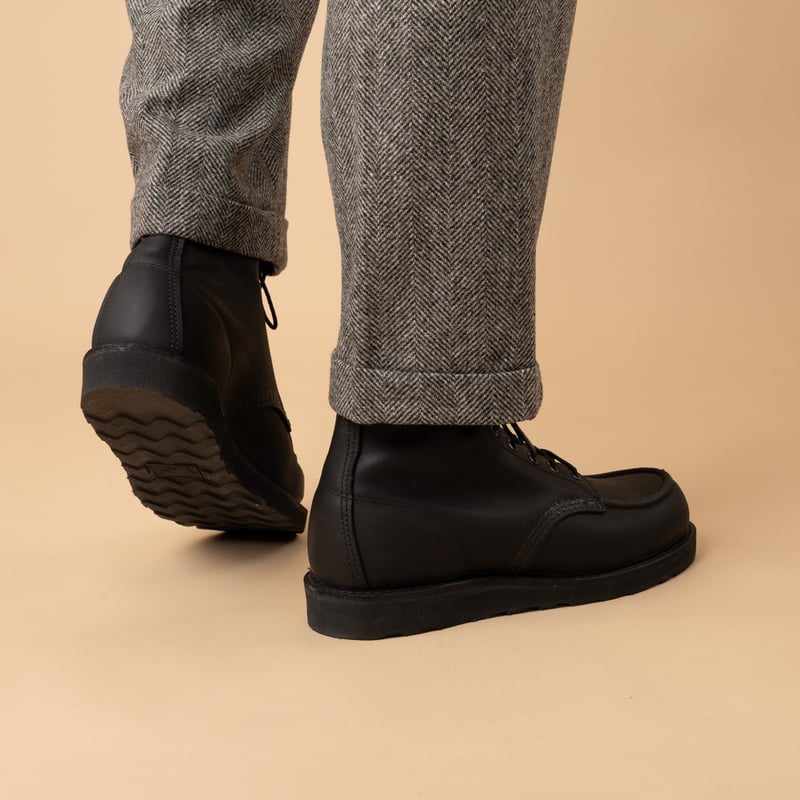 photos flâneurs RED WING SHOES Classic Moc Toe 8074 Black Harness-de dos