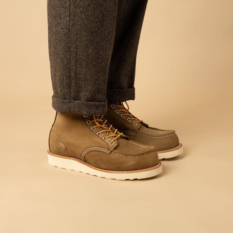 photos flâneurs RED WING SHOES Classic Moc Toe 8881 Olive Mohave portée de face