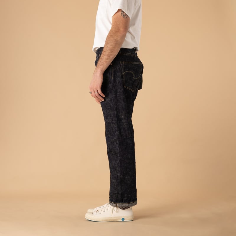 Images of flâneurs wearing Oni Denim Kasuri with a side carry