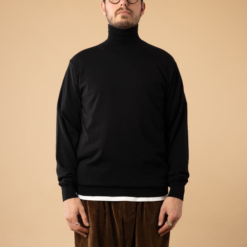 Batoner Essential High Gauge Turtleneck in Black - Front View