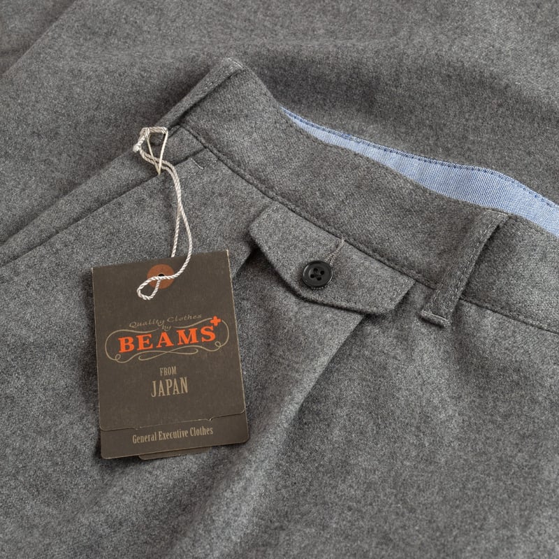 detail-loafers--BEAMS-PLUS-2-Pleats-Tapered-Flannel-grey
